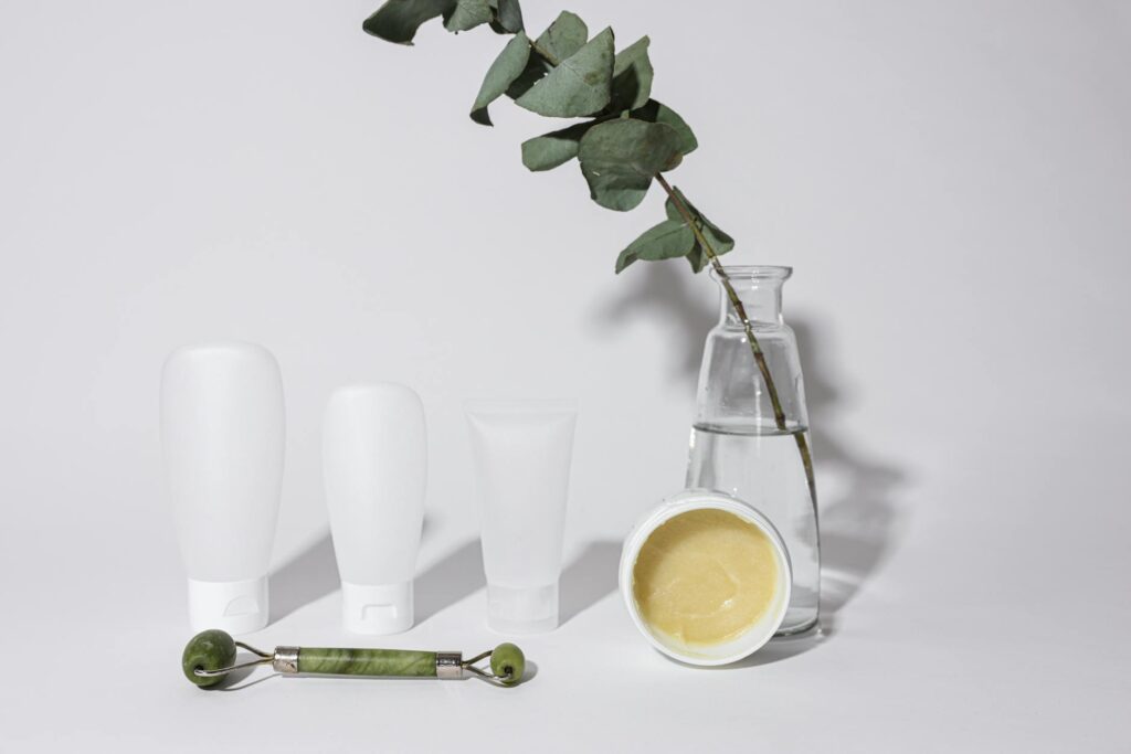 bathroom accessories with green roller
