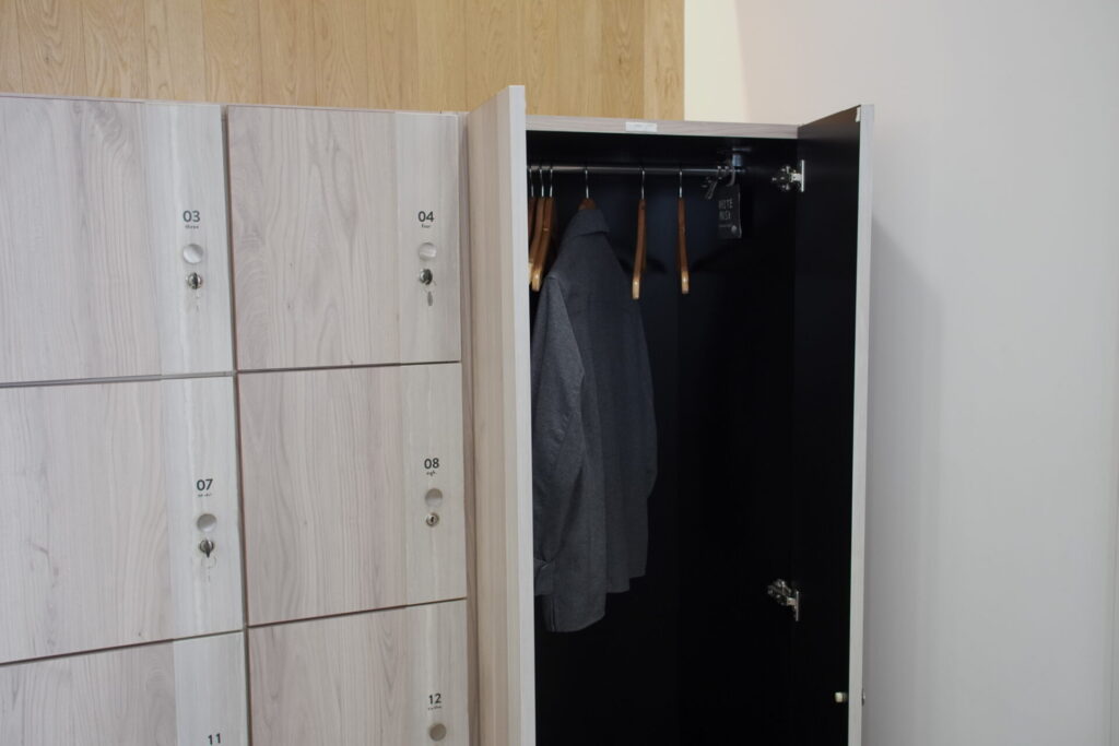 白髪ケア福岡が利用しているシェアサロンのGO TODAY SHAiRE SALON福岡天神店のクローク